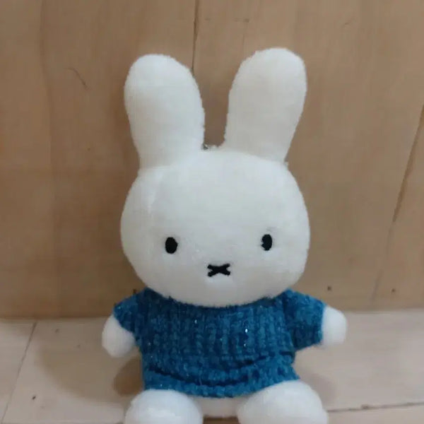 [BUNJANG] Miffy Blue Tweed Plush Keychain / (새상품)미피 블루 트위드 봉제인형 키링