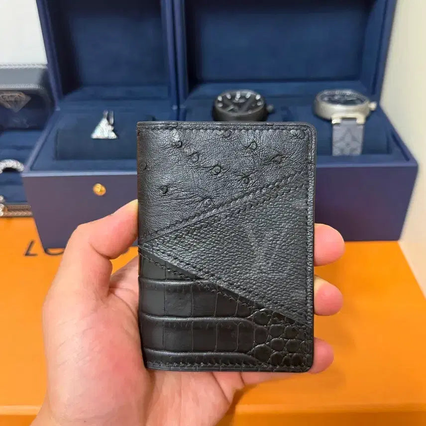 [BUNJANG] Rare Leather Card Holder (Ostrich/Crocodile) - Luxury Design / 희귀 가죽으로 제작된 카드 지갑( 타조 / 악어/ 루이비통 정폼으로)