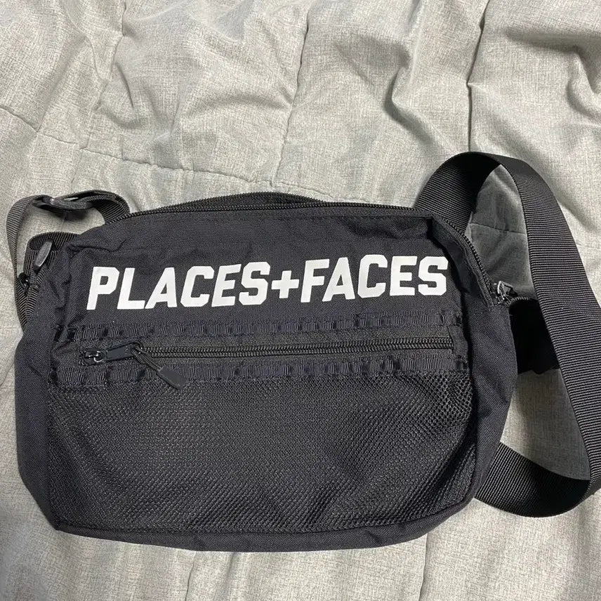 [BUNJANG] Places+faces Waist Bag Black / Places+faces 플플페 웨이스트백 블랙