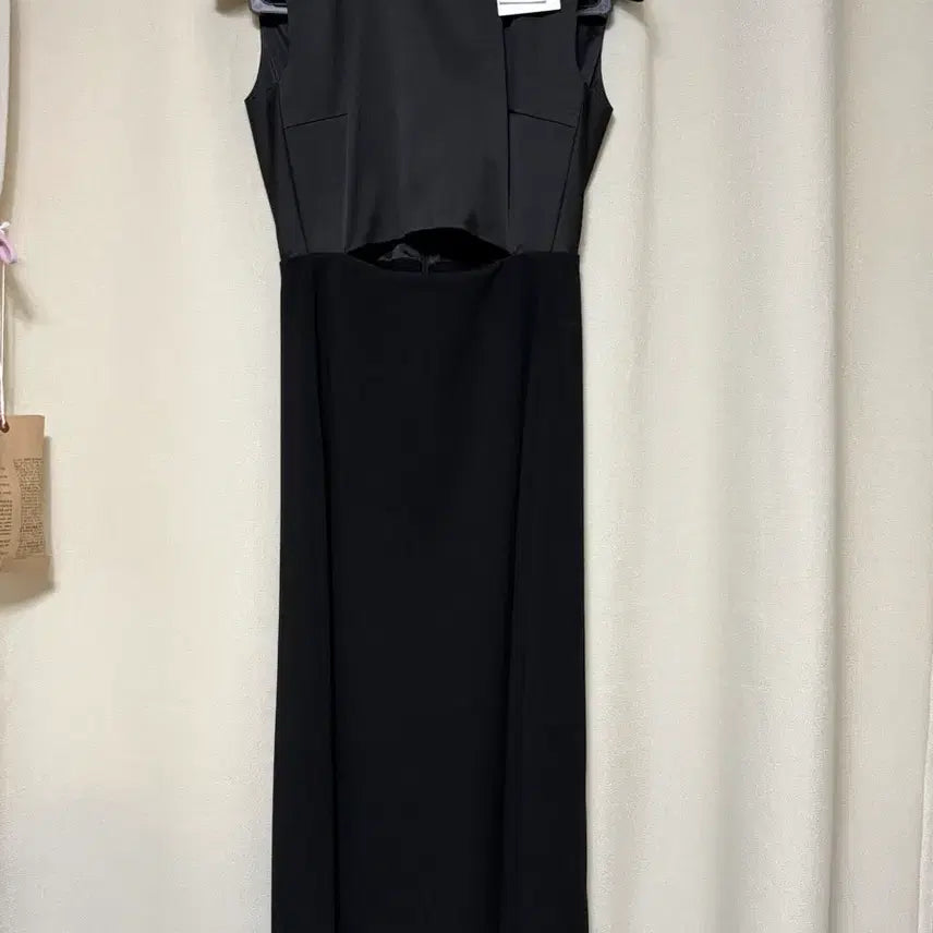 [BUNJANG] Recto Women's Black Long Dress with Slit / 렉토 여성 원피스 (새상품)