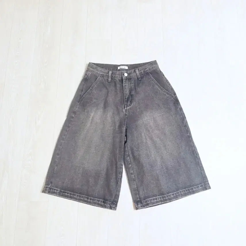 [BUNJANG] Coolkitten Wide Denim Shorts / 새상품)쿨키튼 와이드 데님 반바지