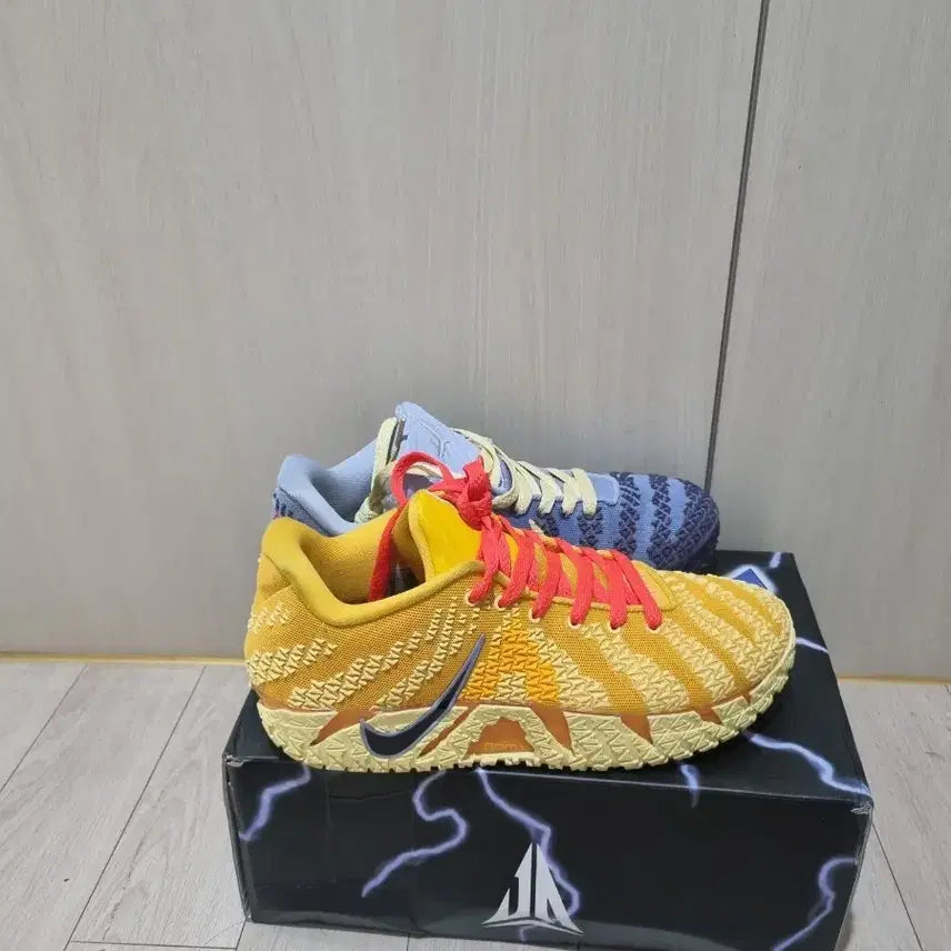 [BUNJANG] Nike University Basketball Shoes (275) / 새상품급)) 나이키 자3 유니버시티 농구화 275