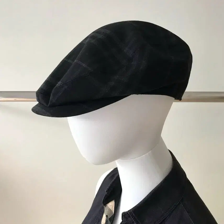 [BUNJANG] Burberry Black Check Hunting Cap / 버버리 블랙 체크 헌팅캡