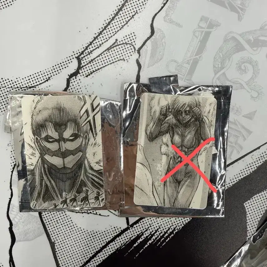 [BUNJANG] Attack on Titan Exhibition Random Lenticular Photocard - Reiner Braun Armored Titan, Female Titan / 진격의거인 전시회 랜덤 렌티큘러 포토카드 라이너 갑옷거인 애니 여성형거인