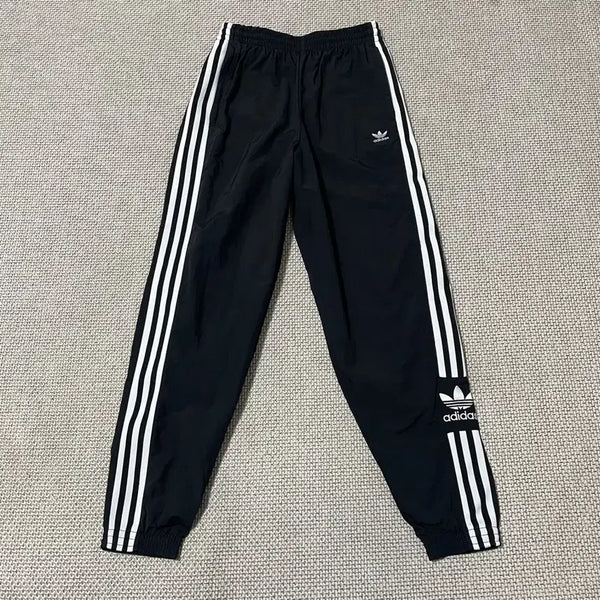 [BUNJANG] Adidas Women's Woven Training Pants S / S 아디다스 우븐 여성 트레이닝복 바지 하의 B.6520
