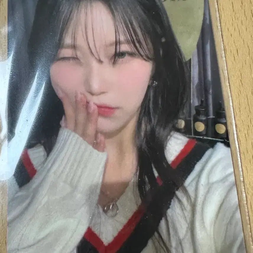 [BUNJANG] fromis_9 Jiheon Maison POB Photocard / 프로미스나인 지헌 메종 특전 포카