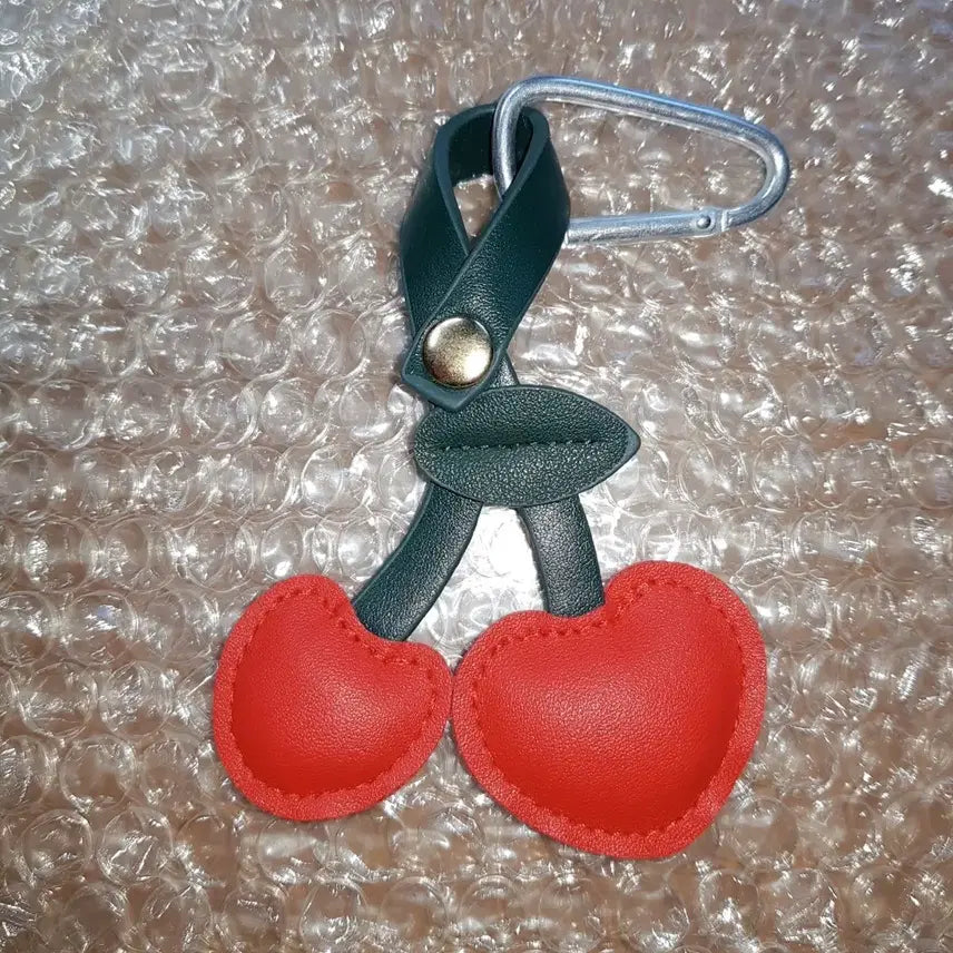 [BUNJANG] Faux Leather Cherry Charm Keychain / 체리모양 인조가죽키링 팝니다