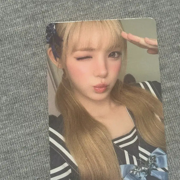 [BUNJANG] HaToHa Apple Music Lucky Draw YOOA Photocard Lemon Tang / 하츠투하츠 애플뮤직 럭드 유하 포카 레몬탱