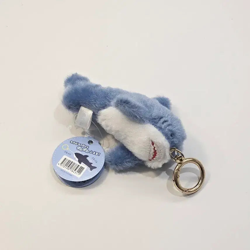 [BUNJANG] Shark Plush Keychain Blue / 미사용 새상품) 고리를 당기면 상어 인형이 흔들리는 상어 인형 키링 블루