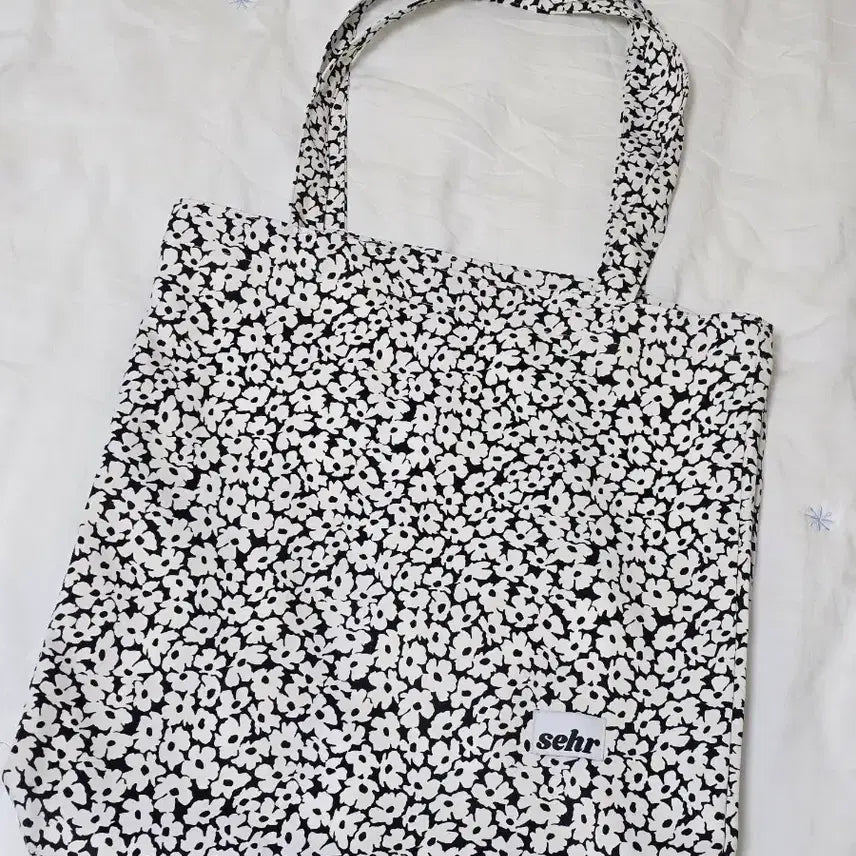[BUNJANG] Sehr Eco Bag (Black) / Sehr 세르 에코백 (black)