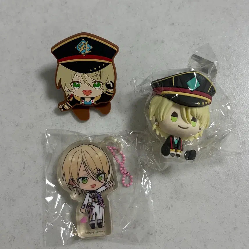 [BUNJANG] Ensemble Stars! Aira Shiratori Plush Doll, Figure, and Acrylic Keychain Set / 앙상블스타즈 시라토리아이라 굿즈 푸니빈즈