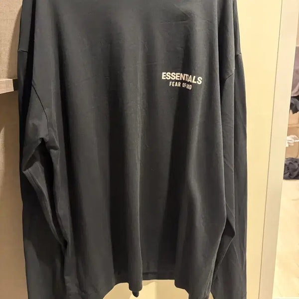 [BUNJANG] Fear of God Essentials Back Logo Long Sleeve Black / [M]피어오브갓 에센셜 백로고 롱슬리브 블랙
