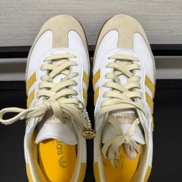 [BUNJANG] Adidas x Sporty & Rich Samba OG Cloud White Bold Gold Sneakers / 아디다스 x 스포티 앤 리치 삼바 OG 클라우드 화이트 볼드 골드