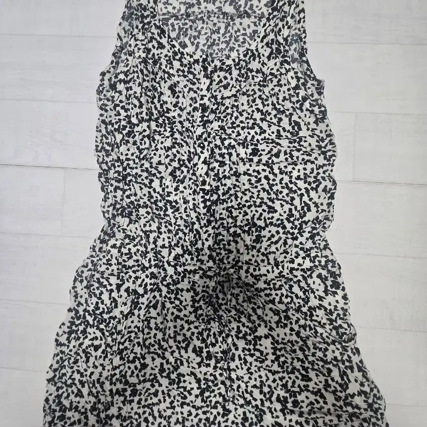 [BUNJANG] Blue Pepe Black & White Pattern Jumpsuit Style Mini Dress / 점프수트 스타일의 원피스