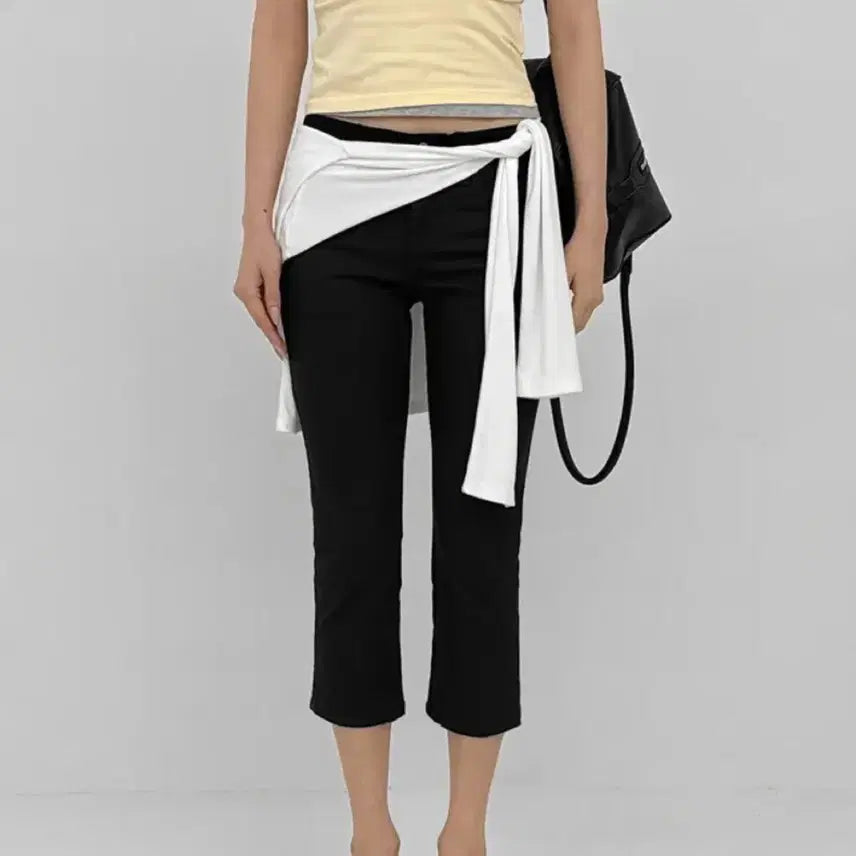 [BUNJANG] Blackup MADE Luann D Low Waist Summer Capri Pants / 블랙업 MADE 루앤디 로우웨이스트 썸머 카프리 팬츠