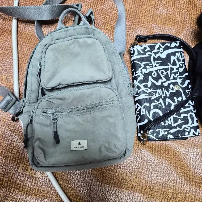 [BUNJANG] Snow Peak Mini Backpack Grey / 스노우피크 미니백팩 그레이