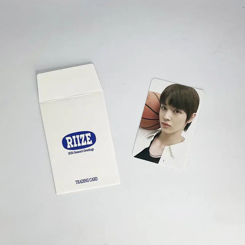 [BUNJANG] RIIZE Sungchan 2024 Season's Greeting B Version Photocard / 라이즈 성찬 2024 시즌그리팅 B버전 포토카드 포카 3 RIIZE SUNGCHAN 2024 SEASON'S GREETING B VERSION PHOTOCARD 3