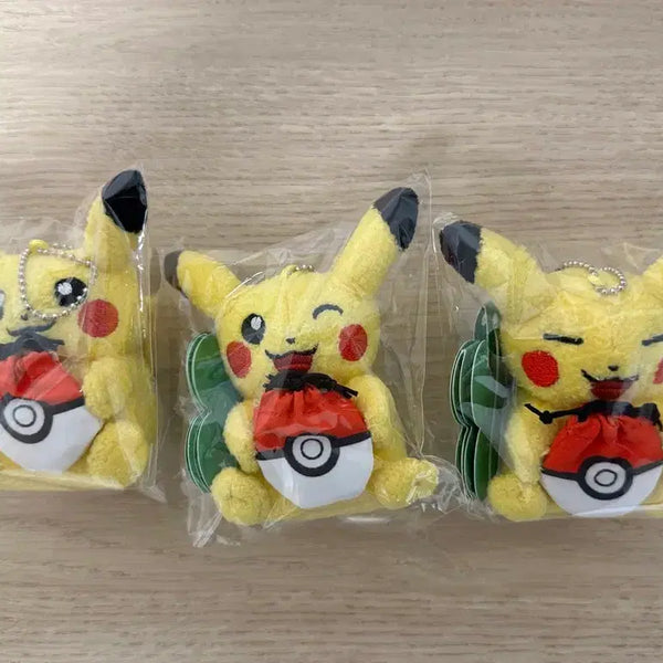 [BUNJANG] Pokemon Pikachu Lucky Charm Mascot Keyring Bundle Set / 포켓몬스터 피카츄 럭키참 마스코트 키링 3개 일괄