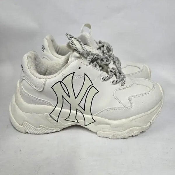 [BUNJANG] MLB New York Yankees Big Ball Chunky Sneakers / MLB 뉴욕 양키스 빅볼청키 운동화 235mm추천사이즈