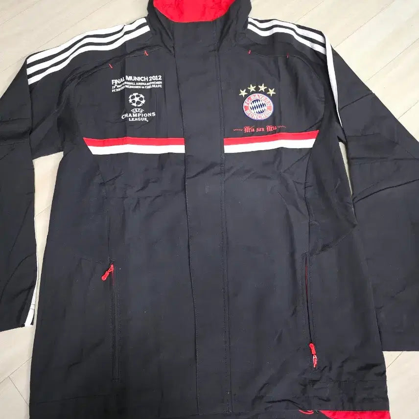 [BUNJANG] Bayern Munich 2012 Champions League Player Issued Jacket (M/100) / 바이에른뮌헨 챔스지급용 자켓(M100)