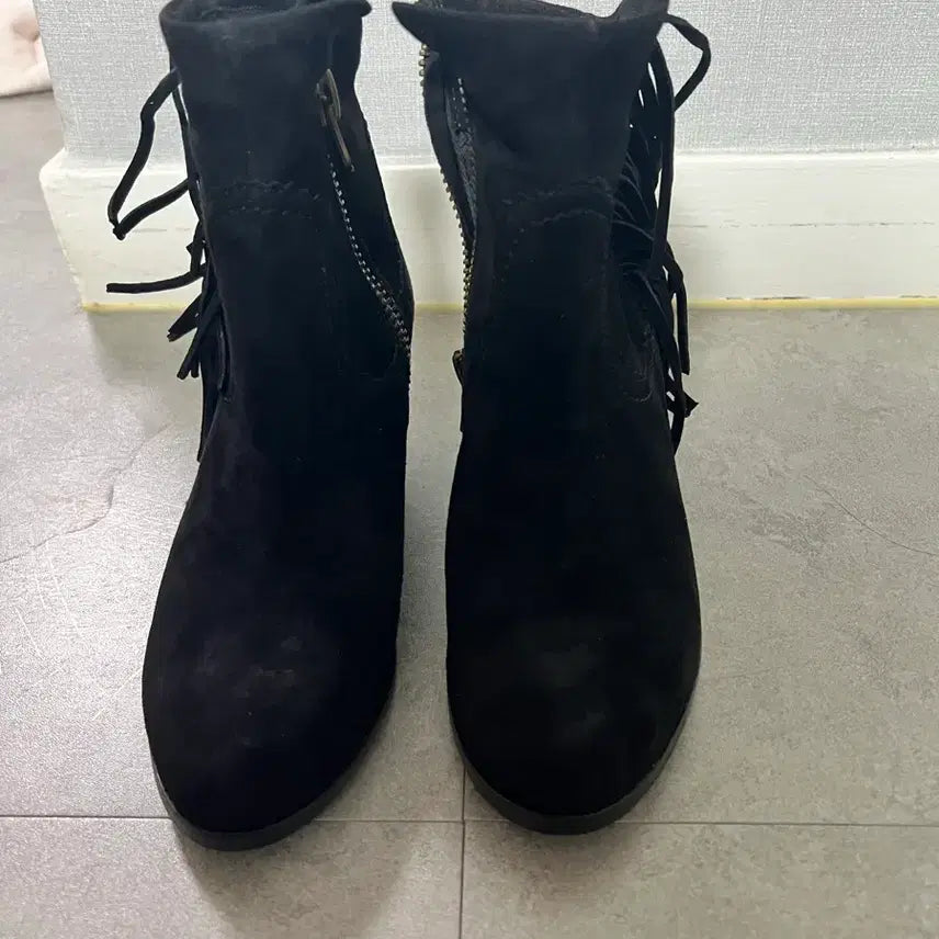 [BUNJANG] Sam Edelman LOUIE Black Suede Fringe Ankle Boots / [새제품/미착용] 샘에델만 Sam Edelman LOUIE 스웨이드 프린지 앵클부츠 230