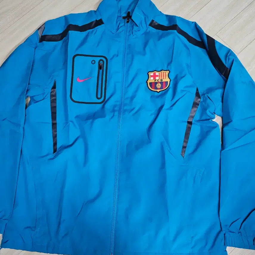 [BUNJANG] FC Barcelona Player Issue Woven Jacket (L/105) / 바르셀로나 지급용 우븐자켓 (L105)