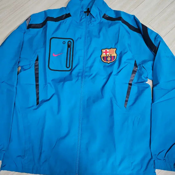 [BUNJANG] FC Barcelona Player Issue Woven Jacket (L/105) / 바르셀로나 지급용 우븐자켓 (L105)