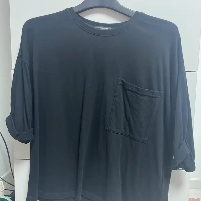 [BUNJANG] Black 7-Sleeve Pocket T-Shirt / 블랙 포켓 7부