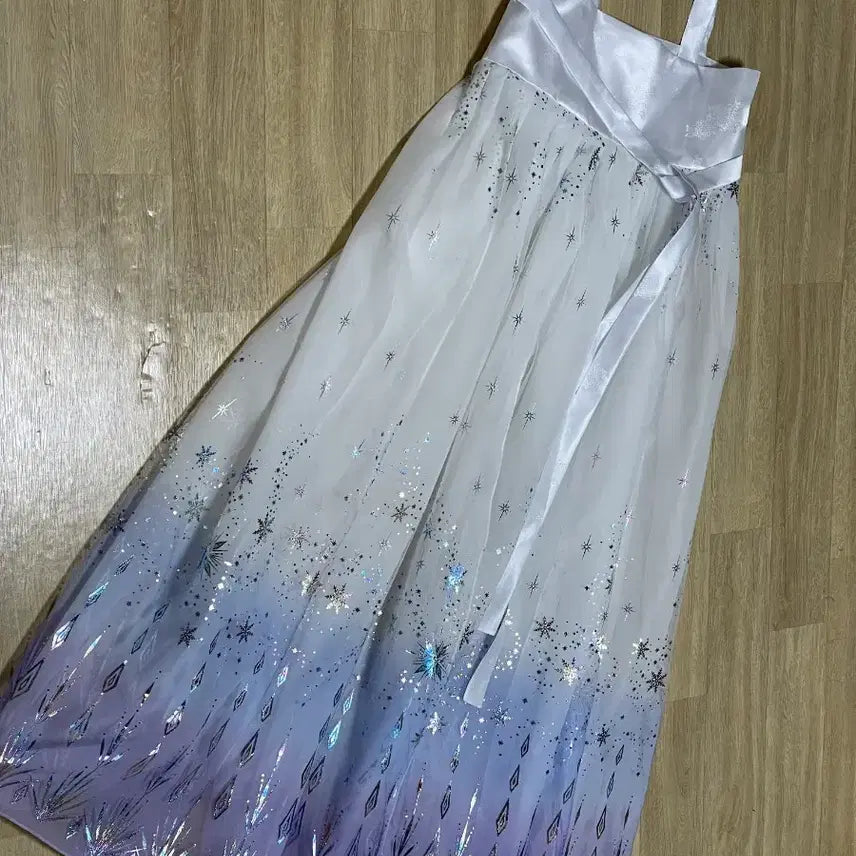 [BUNJANG] Disney Frozen Elsa Hanbok (Custom Made) / 디즈니 겨울왕국 엘사 한복 판매합니다