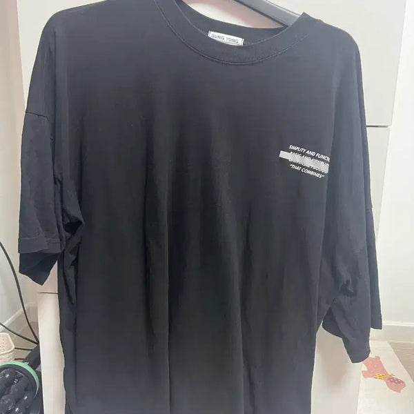[BUNJANG] Black Long Sleeve T-Shirt with Logo Print / 반팔
