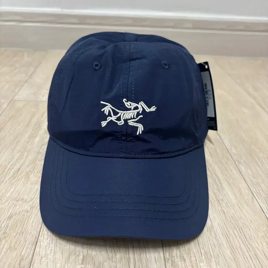 [BUNJANG] Arc'teryx Nylon Baseball Cap Navy / 아크테릭스 볼캡 네이비(나이론)/ 세 상품