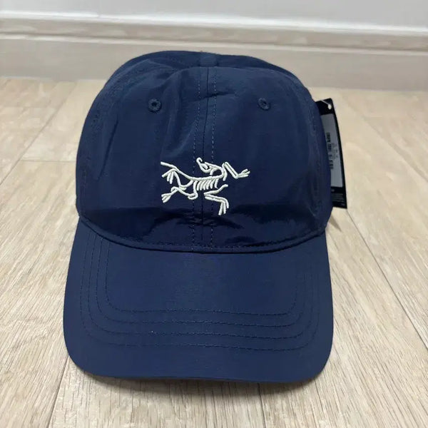 [BUNJANG] Arc'teryx Nylon Baseball Cap Navy / 아크테릭스 볼캡 네이비(나이론)/ 세 상품