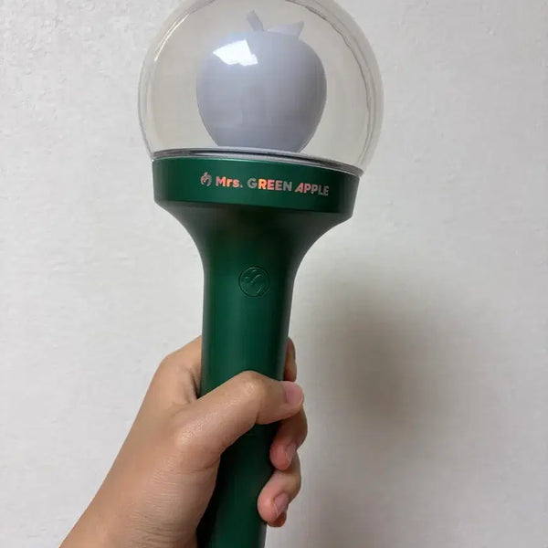 [BUNJANG] Mrs. Green Apple Official Light Stick / 미세스그린애플 응원봉 팝니다