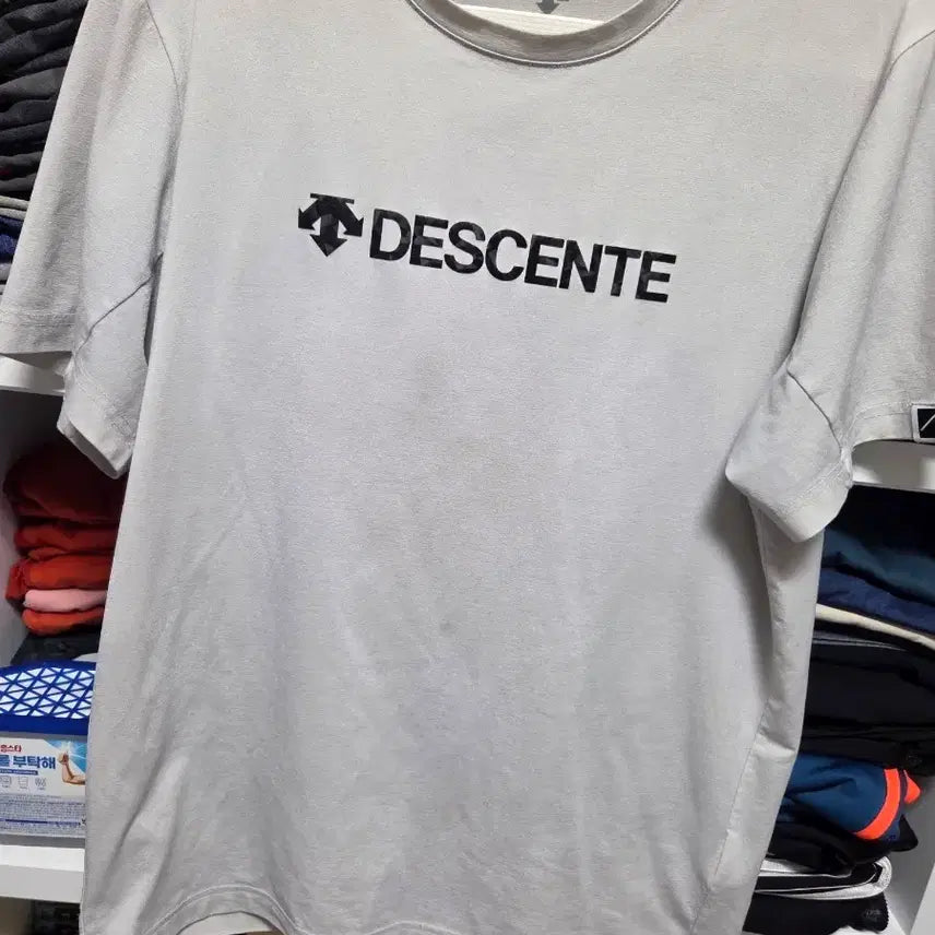 [BUNJANG] Descente Men's Short Sleeve T-Shirt Grey Size 100 / 데상트 반팔티셔츠 남성 그레이100