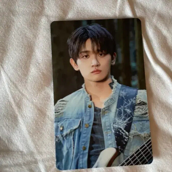 [BUNJANG] LUCY Yokohama Concert Towel Slogan Photocard - Wonsang / 루시 요코하마콘 타올 슬로건 포카 - 원상