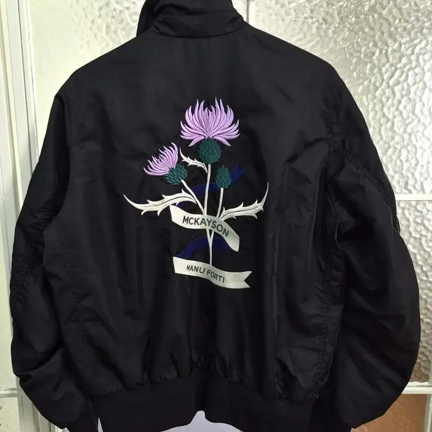 [BUNJANG] Mckayson Embroidered Bomber Jacket Black / 맥케이슨 자수 봄버 자켓 블랙