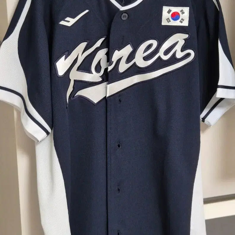 [BUNJANG] Kia Tigers Kwak Dokyu Baseball Jersey (Size 110) / 국대 유니폼 기아타이거즈 곽도규 110