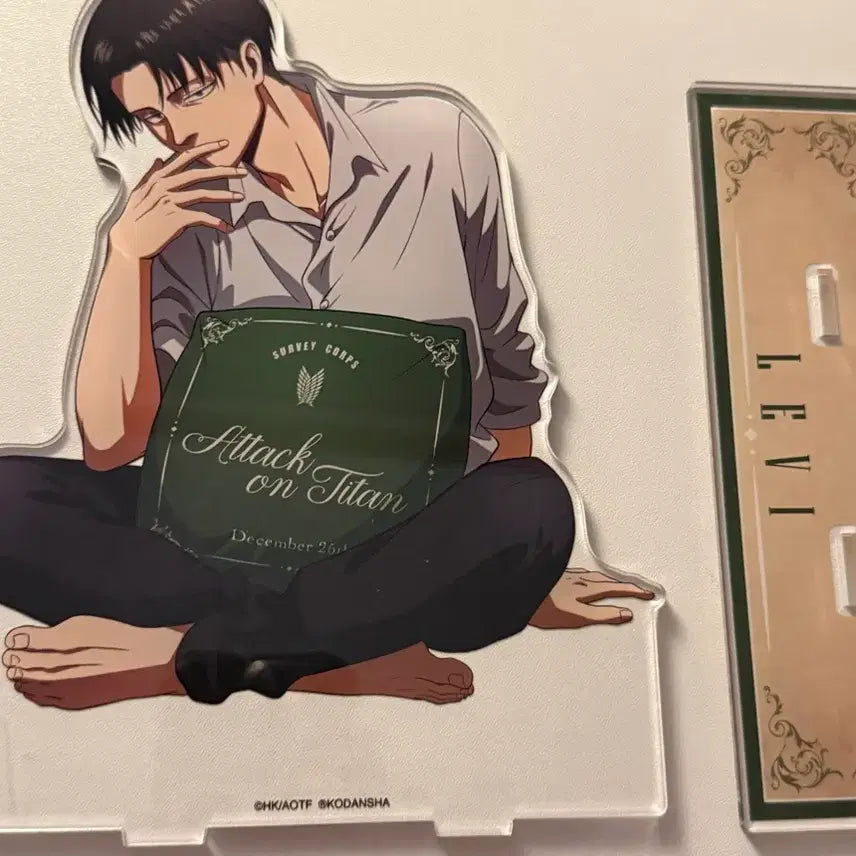 [BUNJANG] Attack on Titan Levi Ackerman Relax Cushion Big Acrylic Stand / 반택포) 진격의거인 리바이 아커만 휴식 쿠션 빅 아크릴 스탠드 양도 판매