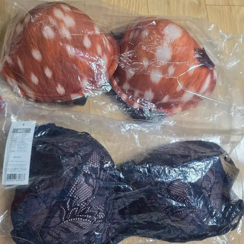 [BUNJANG] Deer Pattern & Lace Bra Set (Size 85C) / 브라 세트 (85C)  2종