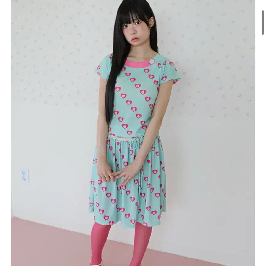 [BUNJANG] Nopyul Nopyce Heart Berry Button Top & Skirt Set / 노피셜노피스 하트 베리 버튼 탑, 스커트 셋업