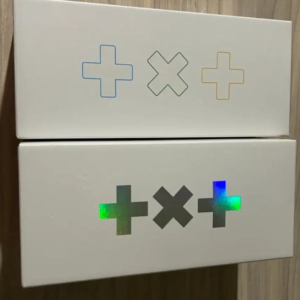 [BUNJANG] TXT (TOMORROW X TOGETHER) Official Lightstick Ver. 1 & 2 Bundle Set / 투모로우바이투게더 투바투 응원봉 1 2 판매합니다