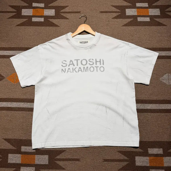[BUNJANG] Satoshi Nakamoto Graphic Print T-Shirt / SATOSHI NAKAMOTO 사토시 나카모토 반팔 L