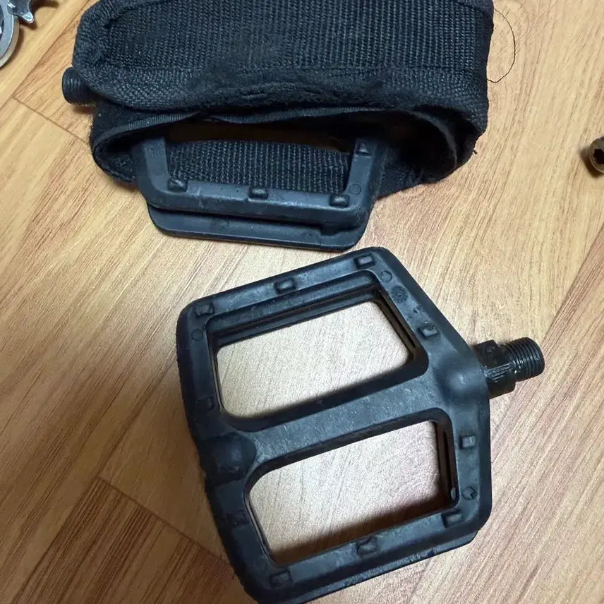 [BUNJANG] Bicycle Pedals Bundle or Individual Sale / 자전거 픽시 로드 페달 일괄 각개 판매