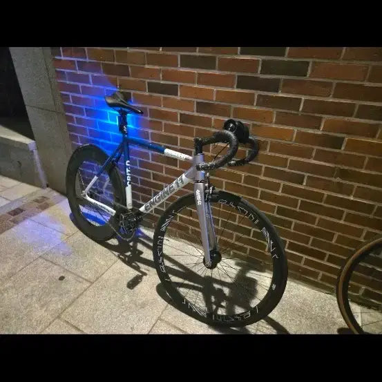 [BUNJANG] Engine11 Metal Blue M Size Bicycle / 엔진11 메탈블루 판/대