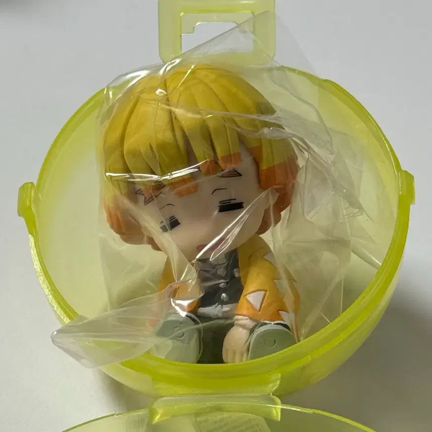 [BUNJANG] Kimetsu no Yaiba Zenitsu Sleeping Shoulder Buddy Gacha Figure / 귀멸의 칼날 젠이츠 꾸벅 어깨쿵 가챠 피규어 미개봉 Fig