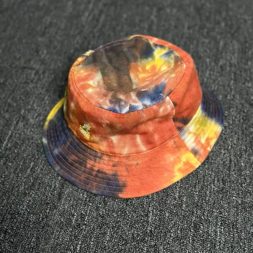 [BUNJANG] Kangol Tie-Dye Bucket Hat M / 캉골 타이다이 버킷햇 M
