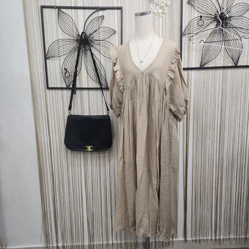 [BUNJANG] Frill Dress (Beige) / 여성스러운 프릴 원피스 (베이지) free