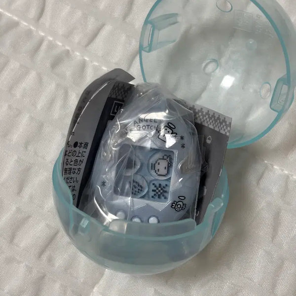[BUNJANG] Bandai Tamagotchi Pearl Blue Shaker Keychain / 반다이 다마고치 펄블루 쉐이커 샤카샤카 키링 판매