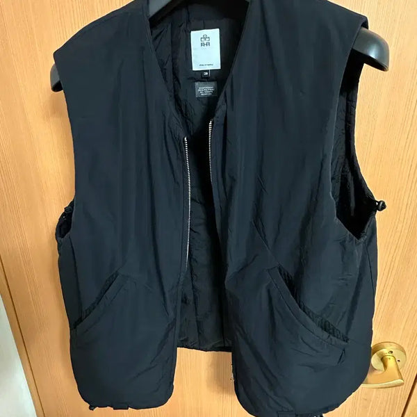 [BUNJANG] Politeru Padded Vest Charcoal / 3) 폴리테루 패디드 베스트 팝니다