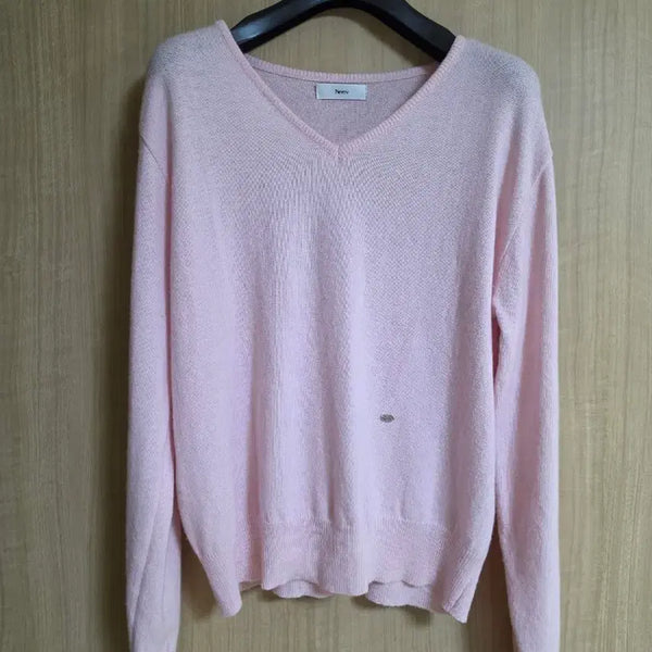 [BUNJANG] NIV V-Neck Knit Pink / 니브 브이넥 니트 핑크